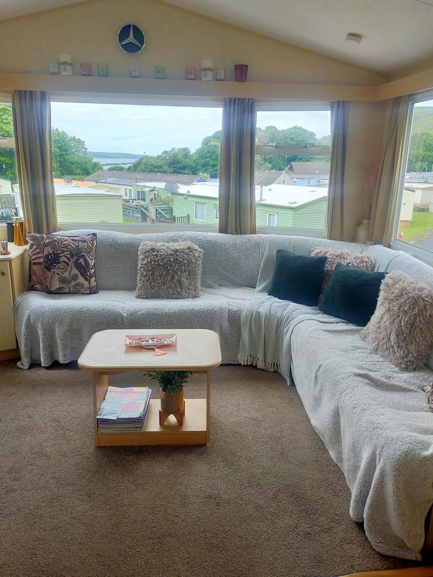 Seaviews Apartment สแตรนราร์ ภายนอก รูปภาพ